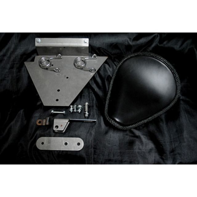 大人気新作 シート 無料雑誌付き K W ドラッグスター1100 Ds11 部品屋k W カラー 黒 スプリングタイプ 本革レース編み込みサドルシート Ds1100専用ソロシートkit シート関連パーツ Moto Stojany Cz