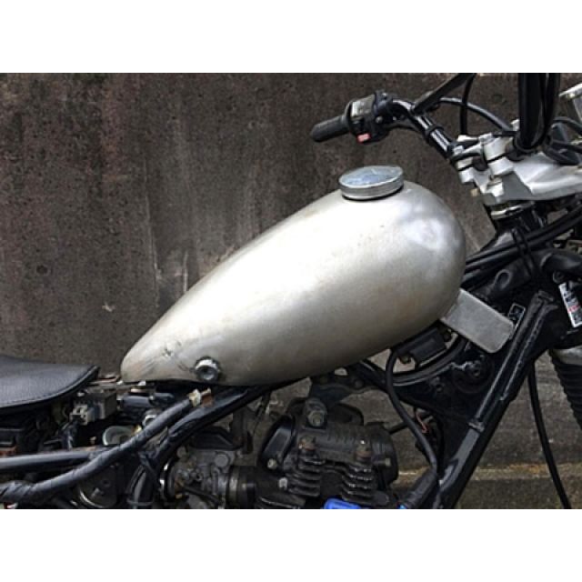 部品屋K&W マスタングタンク TW225 P32616