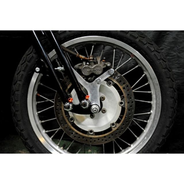 部品屋K&W スプリンガー用キャリパーブラケットKIT W650/400 W0003