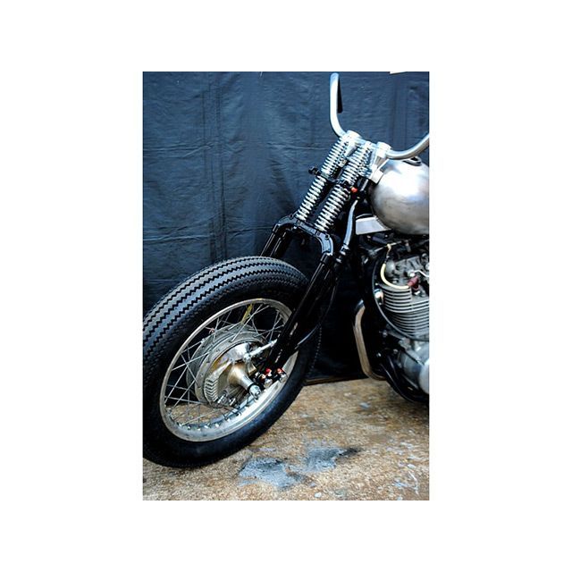部品屋K&W SR用74スプリンガーフォークKIT SR400/500 仕様 ディスク用 カラー ブラック SR0001｜モトメガネ 店 108,193円