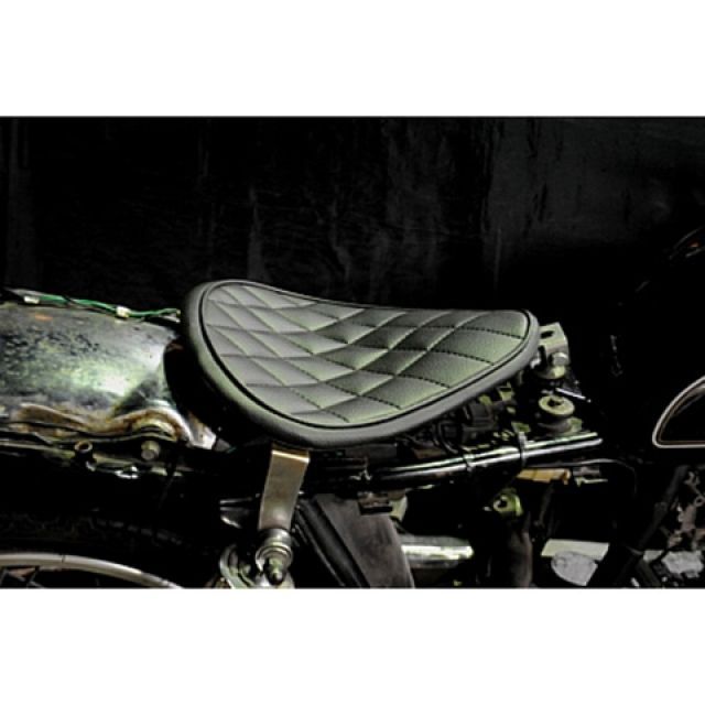 部品屋K&W 専用ソロシートKIT リジットタイプ(ステッチ) SR400/500 タイプ ダイヤ カラー 赤茶 P26131
