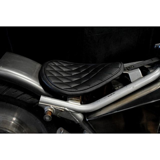 部品屋K&W Magna250用 専用ソロシートKIT リジットタイプ（ステッチ） Magna250 タイプ ダイヤ カラー 白 P22017