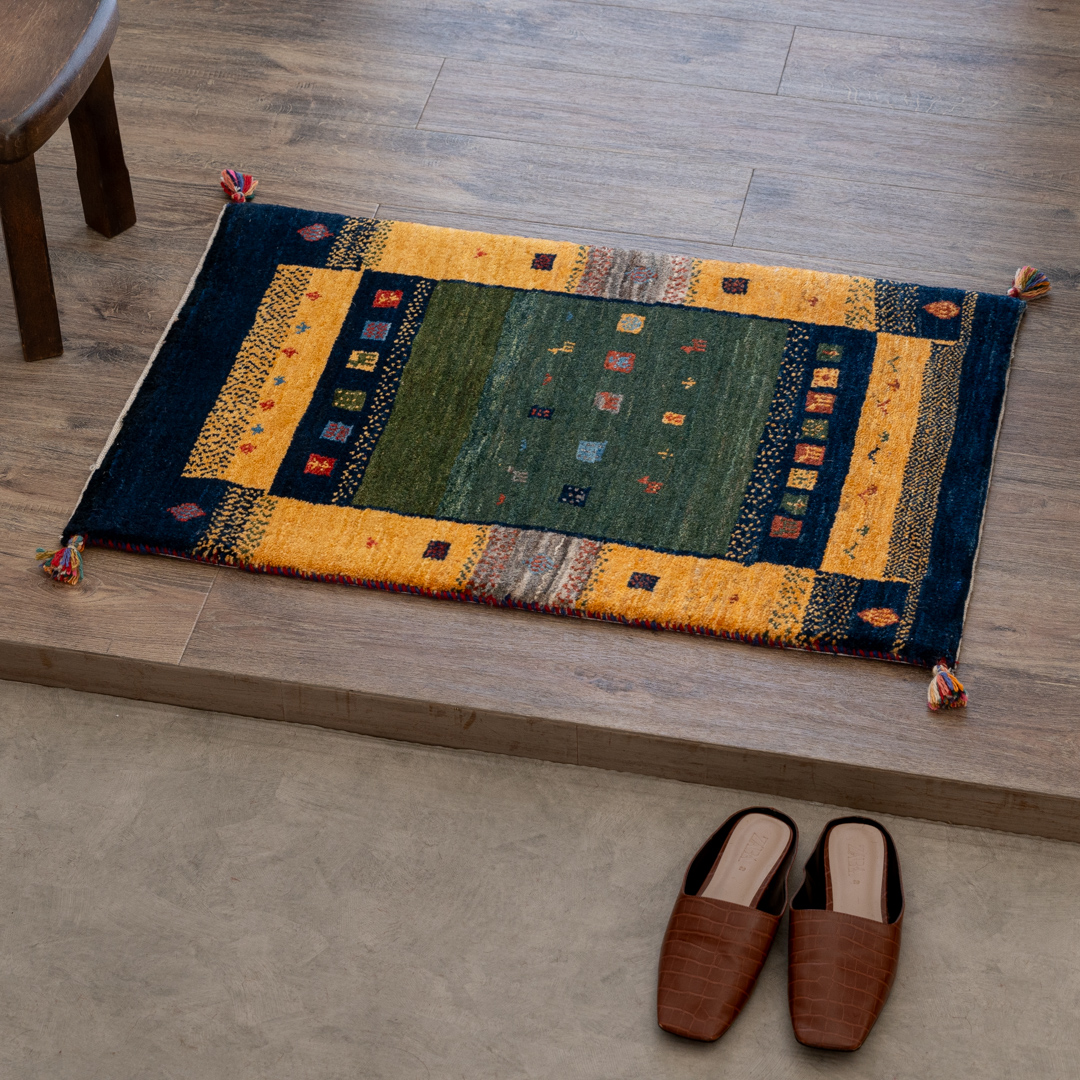 楽天市場】【楽天スーパーSALE 30%OFF】【本場イラン産】58×84cm