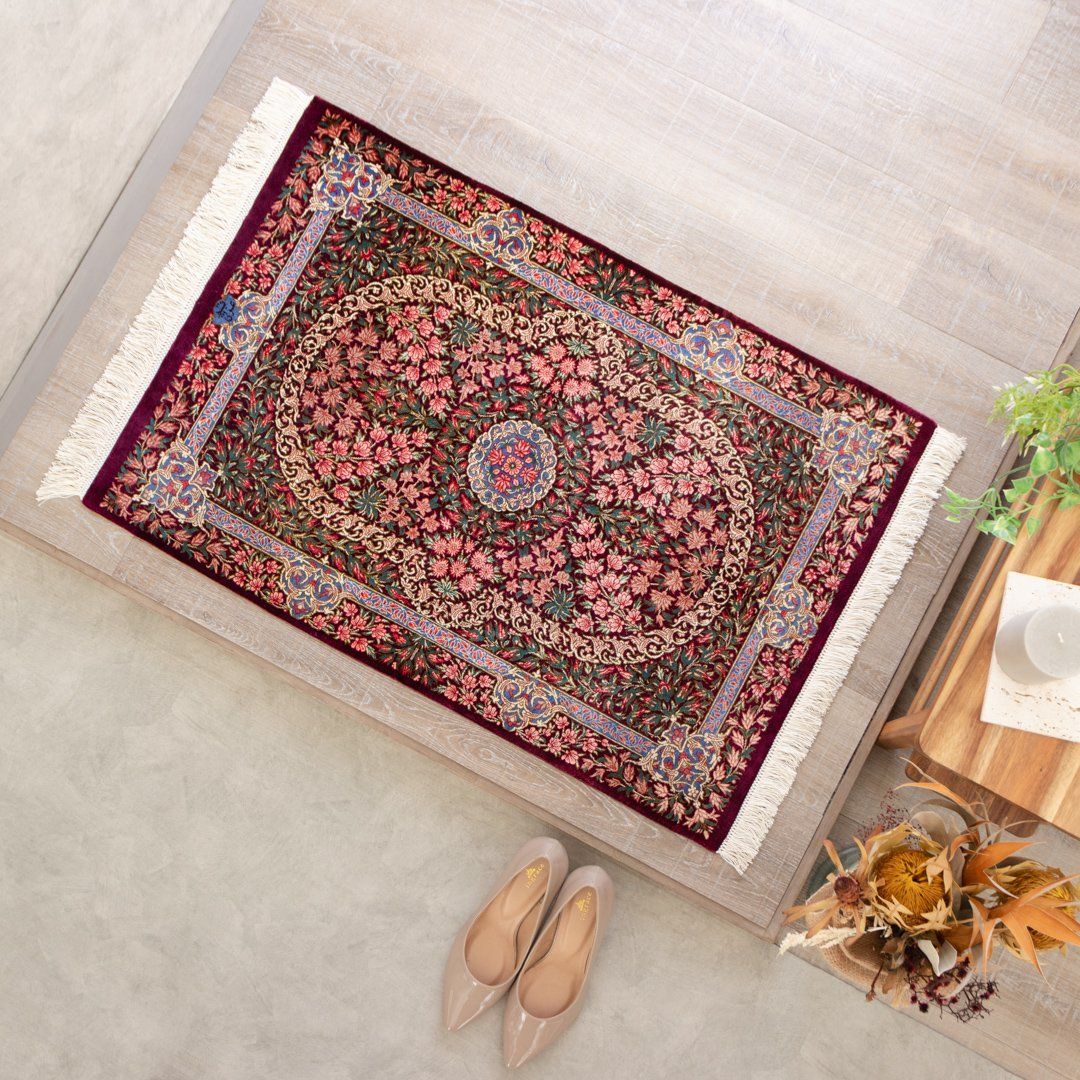 【本場イラン産】60×89cm ペルシャ絨毯 玄関サイズM（送料無料 手織り 天然染料 かわいい おしゃれ 絨毯 ラグ シルク100% ペルシャ）◆JENY　ジェニー 247,500円