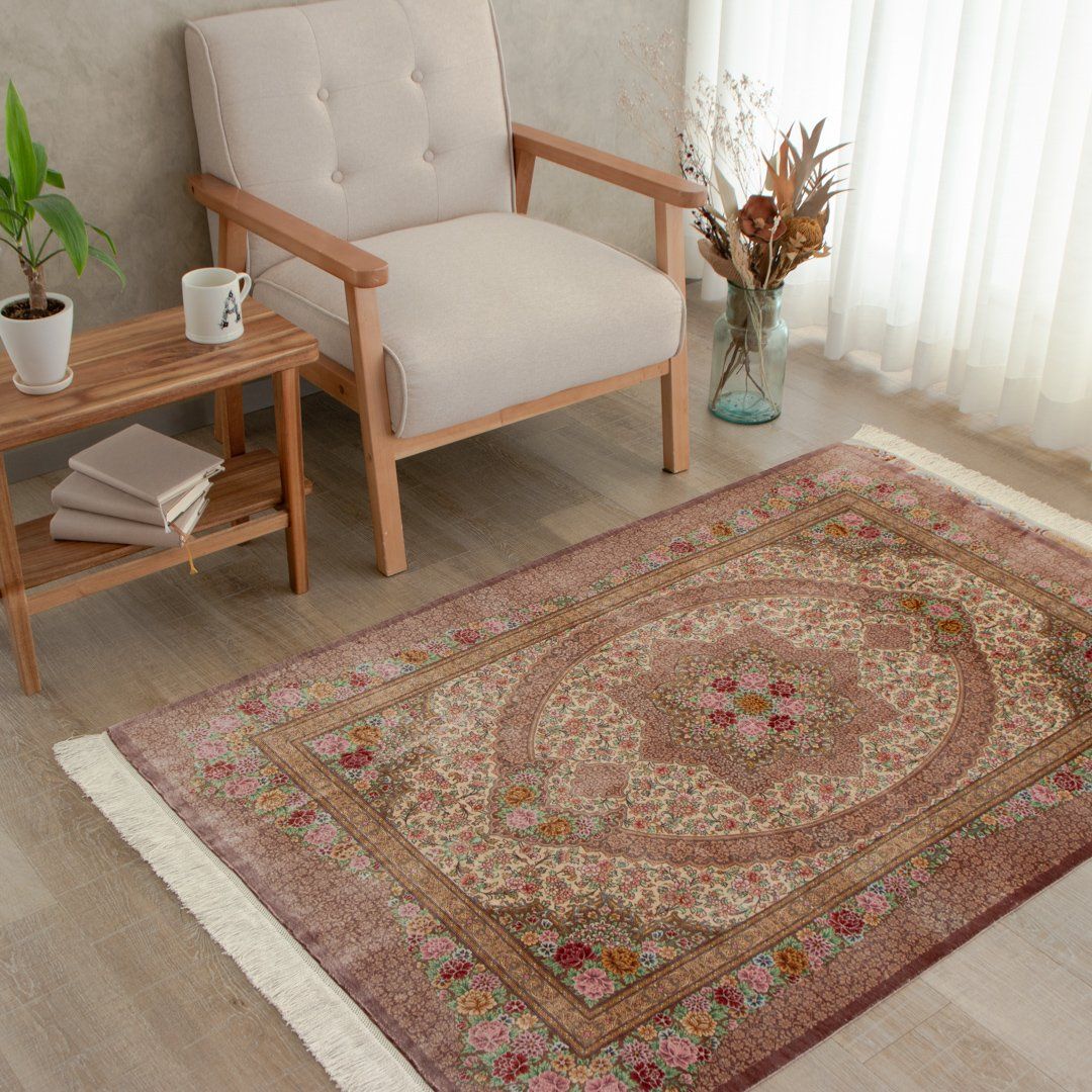 【本場イラン産】101×150cm ペルシャ絨毯 ラグサイズS（送料無料 手織り 天然染料 かわいい おしゃれ 絨毯 ラグ シルク100% ペルシャ）◆MUNYOS　ムニョス
