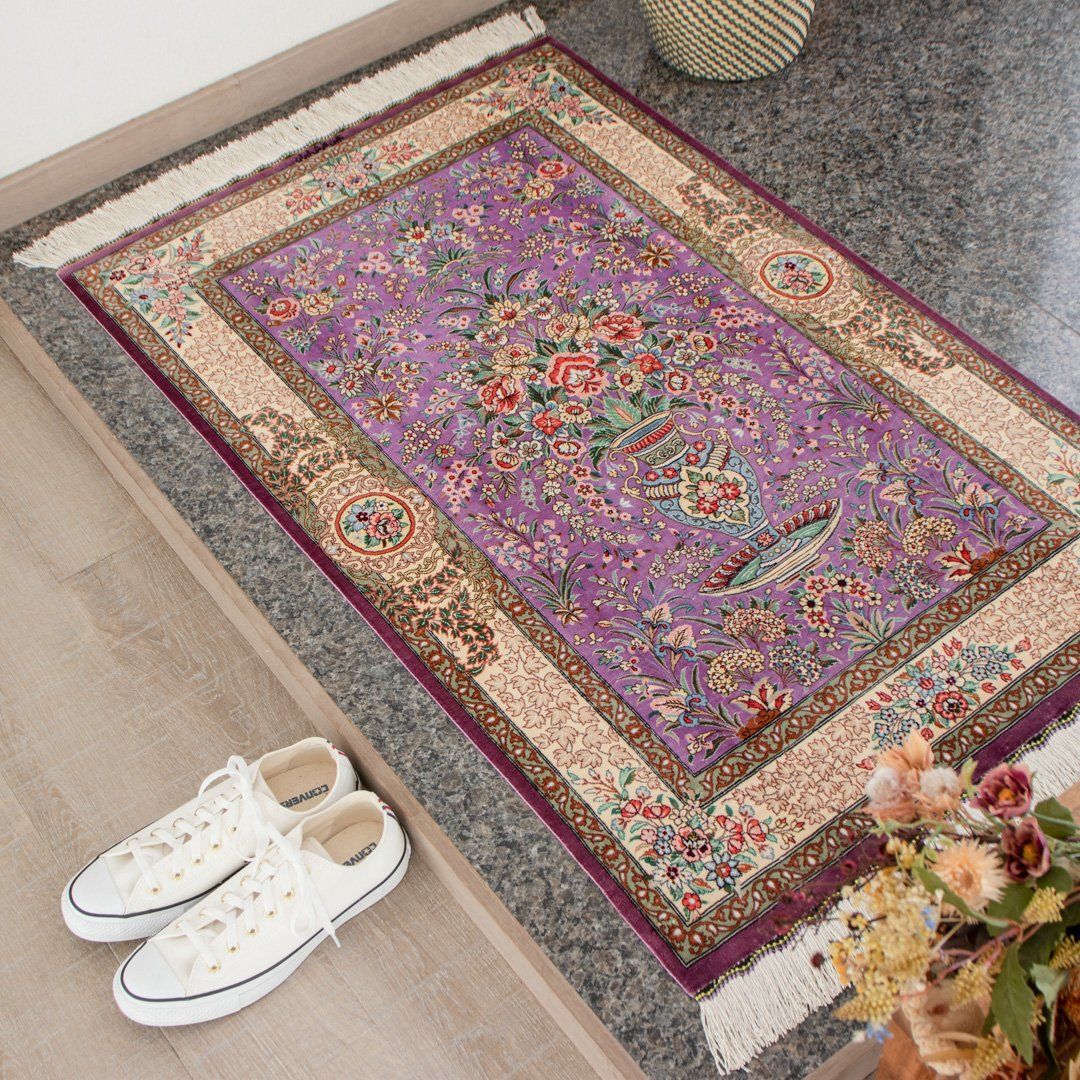 【本場イラン産】73×117cm ペルシャ絨毯 玄関サイズL（送料無料 手織り 天然染料 かわいい おしゃれ 絨毯 ラグ シルク100% ペルシャ）◆SUSANA　スサーナ