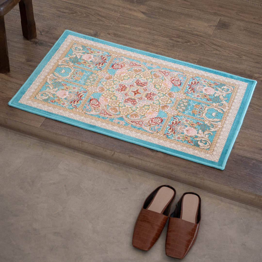 【本場イラン産】50&times;80cm 織り目の細かさ144万ノット！ ペルシャ絨毯（機械織） ゴルザール柄　ブルー色（送料無料 おしゃれ 絨毯 ペルシャ絨毯風 ラグ 玄関マット 洗える ホットカーペット対応）｜イラン産絨毯 ペルシャダイレクト