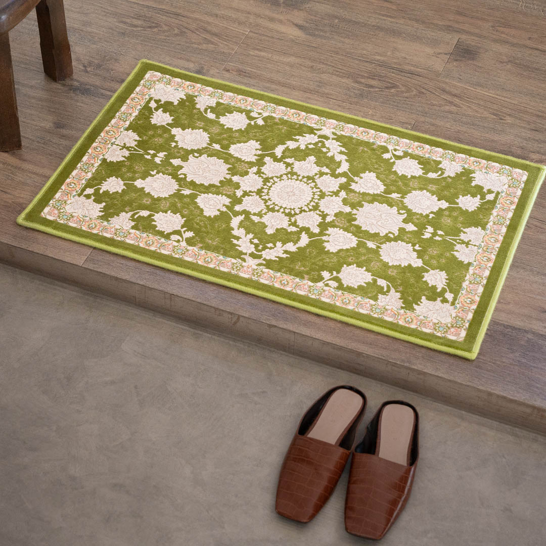 【本場イラン産】50&times;80cm 織り目の細かさ144万ノット！ ペルシャ絨毯（機械織） マールー柄　グリーン色（送料無料 おしゃれ 絨毯 ペルシャ絨毯風 ラグ 玄関マット 洗える ホットカーペット対応）｜イラン産絨毯 ペルシャダイレクト