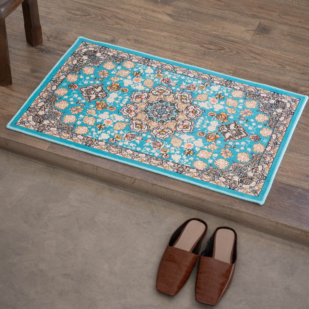 【本場イラン産】50&times;80cm 織り目の細かさ144万ノット！ ペルシャ絨毯（機械織） スーザン柄　ブルー色（送料無料 おしゃれ 絨毯 ペルシャ絨毯風 ラグ 玄関マット 洗える ホットカーペット対応）｜イラン産絨毯 ペルシャダイレクト
