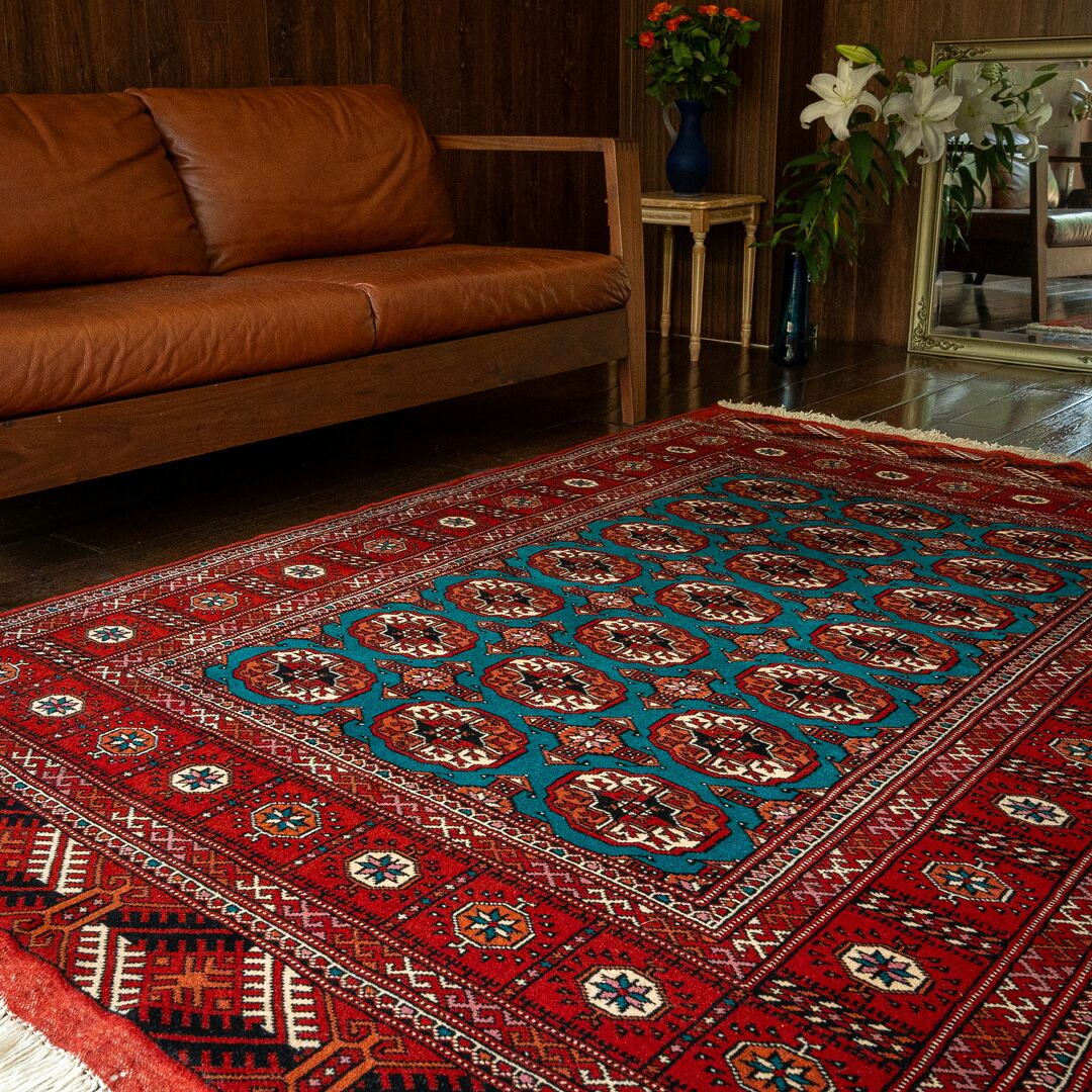 【本場イラン産】138×205cm ペルシャ絨毯 ラグサイズＭ（送料無料 手織り 天然染料 かわいい おしゃれ 絨毯 ラグ ウール100% ペルシャ）◆PACH　パチ