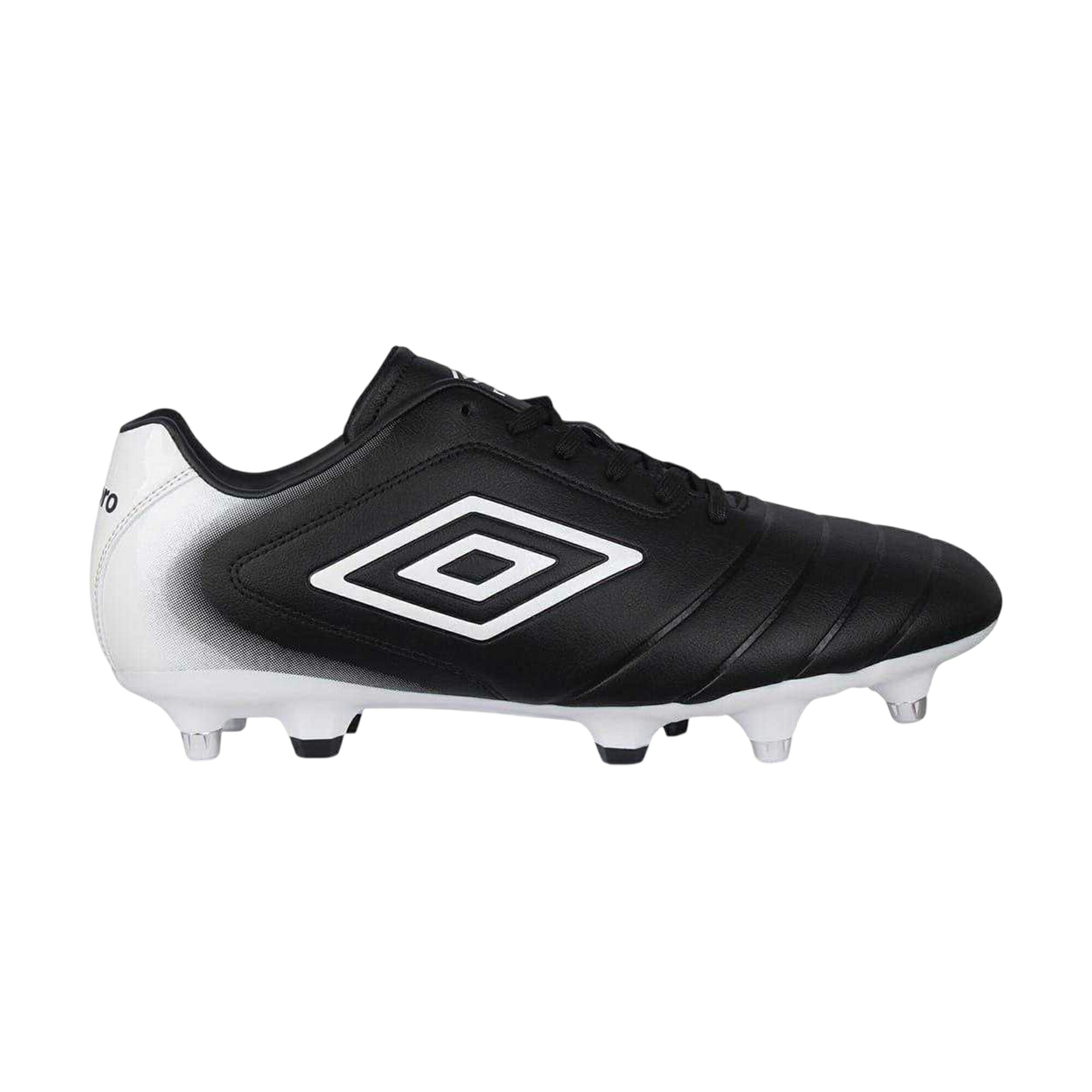 (アンブロ) Umbro ユニセックス Calcio Black and White サッカーシューズ 靴 SG ソフトグラウンド スポーツ シューズ 【海外通販】|Pertemba Japan
