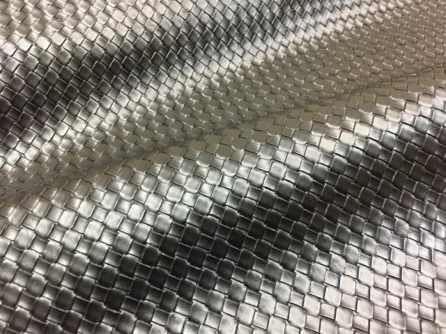 合成皮革 ＰＶＣ ８号 生地 日本製 １m切り売り ひし形 黒 フェイクレザー