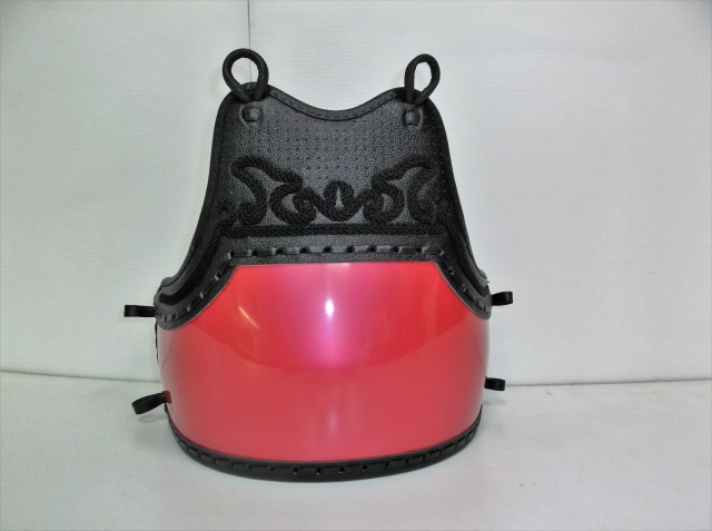 ☆剣道　希少サイズ　幼年用　赤胴　ヘリ折り返し　新品　胴紐付き☆ ☆剣道 希少サイズ 幼年用 赤胴 ヘリ折り返し 新品 胴紐付き 剣道