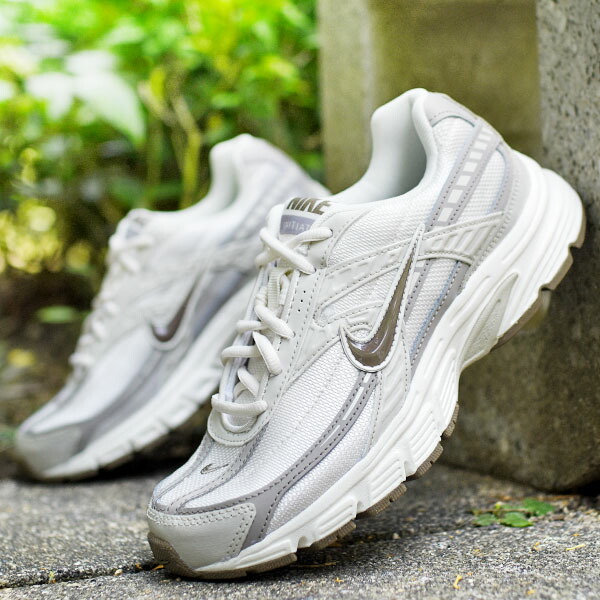 楽天市場】ナイキ イニシエーター NIKE INITIATOR 表示カラー： ライト