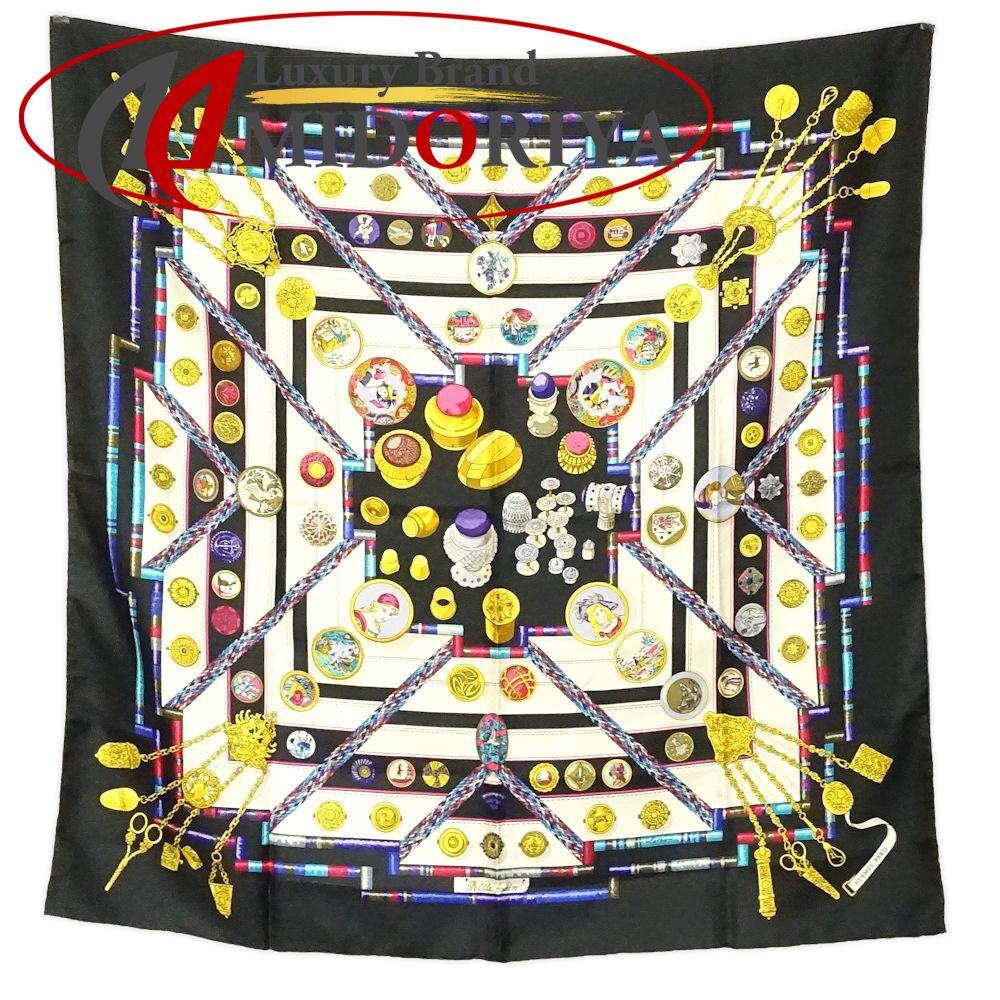 HERMÈS シルクスカーフ レッド　お針子さん HERMÈS シルクスカーフ レッド お針子さん - メルカリ