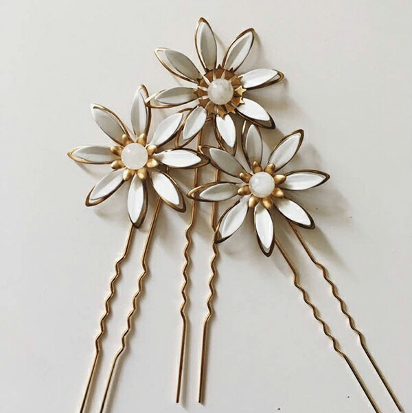 貨物輸送無料 マウスクリック郵便函 デイジーフラワーピン 3set ヘッドドレスヘッドパーツ 髢ピン 新婦 婚媾 ブライダルアクセ 縁定めアクセサリー 寄り合い Geo2 Co Uk
