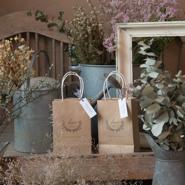 楽天市場 席次表 Libre La Nature リーブル ラ ナチュール 席次表 10冊入り 結婚式 ペーパーアイテム 手作りキット テンプレート ウェディング ブライダル パーティー 二次会 ヒキタクバッグ 便利 席順表 Piary ピアリー 楽天市場店