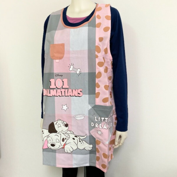 【メール便送料無料】101匹わんちゃん エプロン 保育士 キャラクター 保育士 ディズニー画像