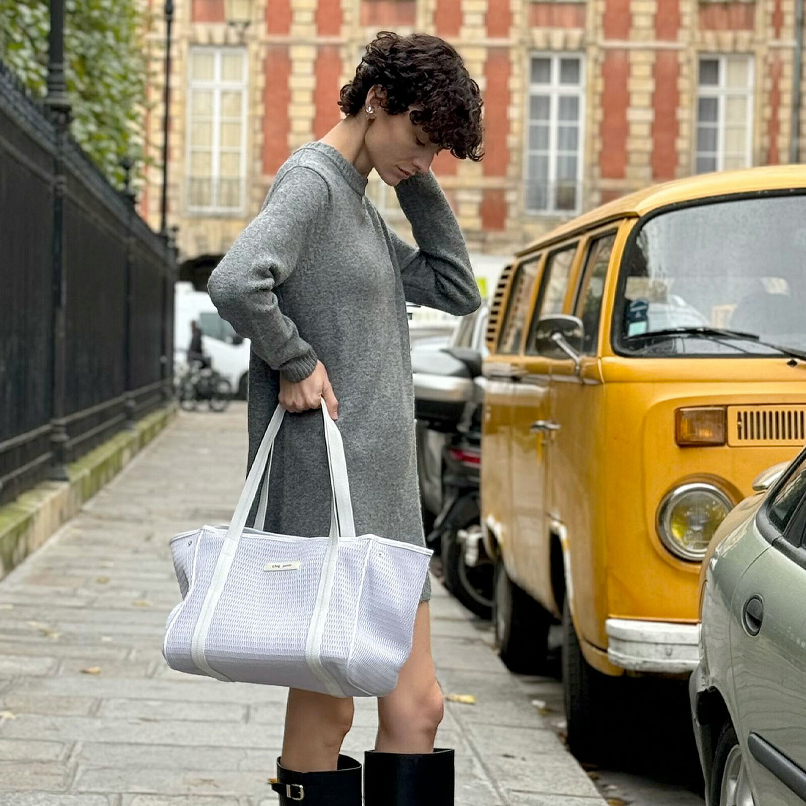 メロンパンナqbag parisnestzipアイスブルーMサイズ未使用品 Amazon | [qbag paris] supermini ネスト ジップ付き ショルダー