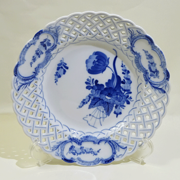 楽天市場】ロイヤルコペンハーゲン フラワーエンブレム クーププレート