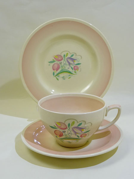 楽天市場】(貫入有り)スージークーパー グレイリーフ ピンク&イエロー