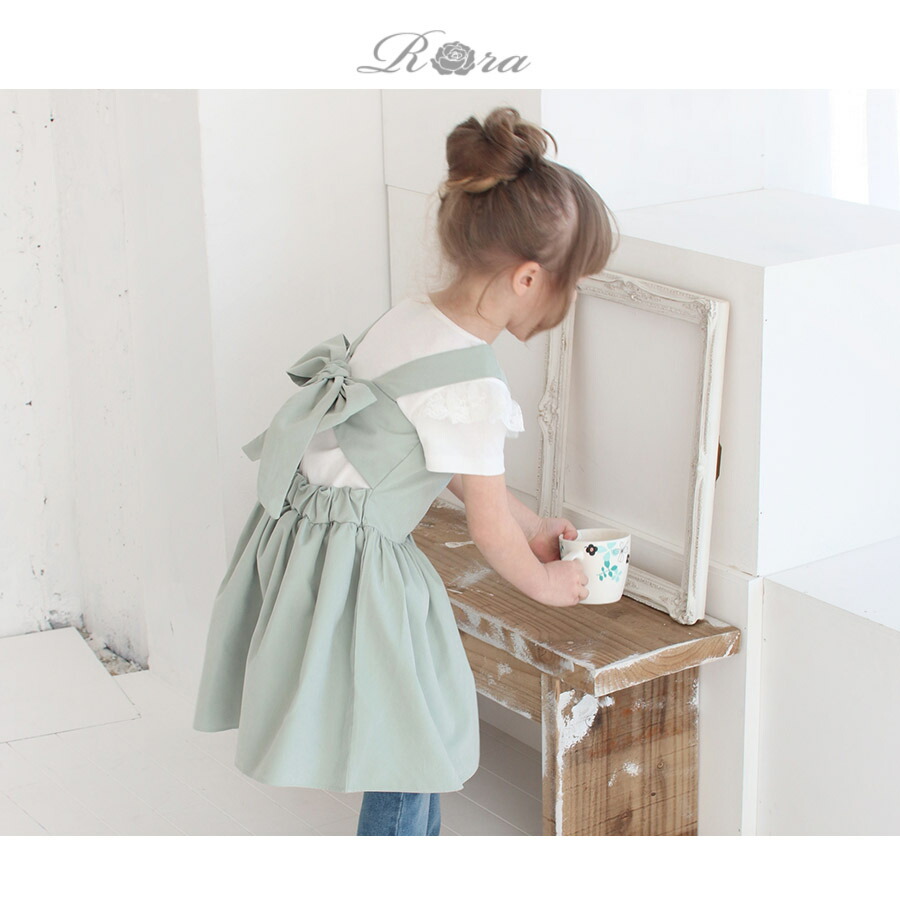 子供服rora チェルシー エプロンドレス 2color エプロンワンピース エプロン ドレス おしゃれ キッズ 子供 かわいい 出産祝い 女の子 服 プレゼント ギフト 子供が喜ぶ 人気 お出かけ着 ナチュラル 子供服 無地 シンプル 可愛い 後ろリボン Umu Ac Ug