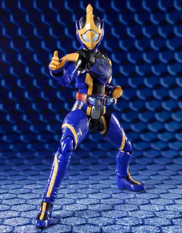 【図形】 S.H.フィギュアーツ 見せかけライダージャンヌ コブラゲノム＆ラブコフ 孔雀ゲノム s.h.figuarts 見せかけライダーリバイス