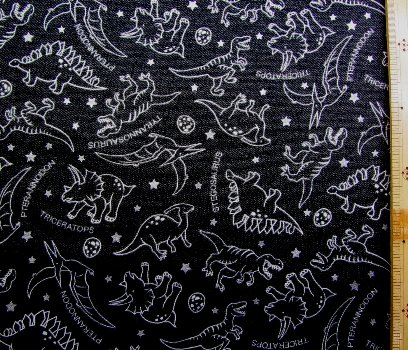 楽天市場 プリント生地 恐竜柄 デニム調 黒 オックス 綿100 生地幅 約110cm 恐竜 きょうりゅう 怪獣 ティラノサウルス トリケラトプス プテラノドン カッコイイ 男の子 子供 入園 入学 手芸のピロル