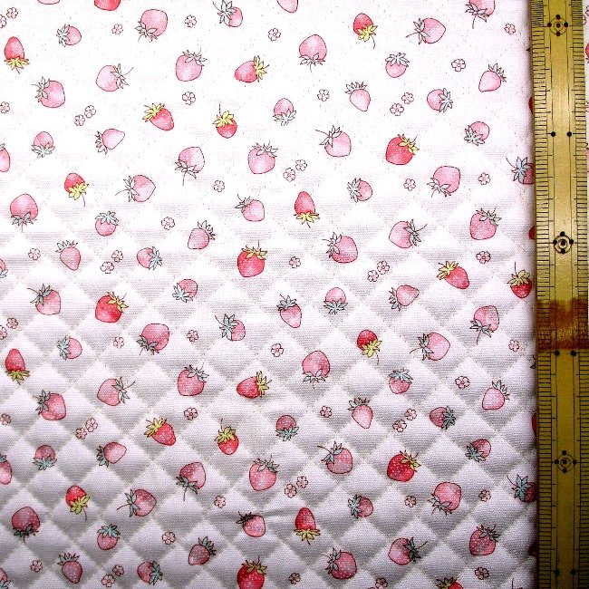 楽天市場】プリント生地 布 ストロベリー フラワー（ ピンク系 ) 柄