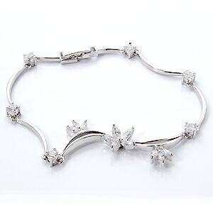 【P5倍中＆最大20％OFF】 Cuteフラワー(花) シルバーブレスレット レディース 金属アレルギー シンプル シルバー925 プラチナ コーティング ロジウムコーティング 定番 人気 可愛い 華やか 20代 30代 40代 50代 60代 母の日