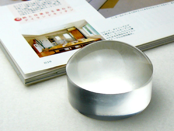 楽天市場】置き型ルーペ 日本製 高倍率 5倍 60mm 鮮明白ガラスレンズ