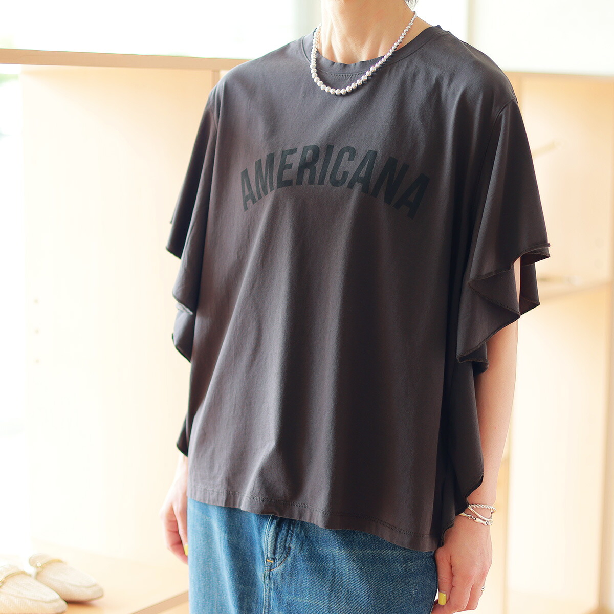 MICA&DEAL×AMERICANA　フリルスリーブ　レタードカットソー \u003dAMERICANA\u003d【 レビューキャンペーン対象商品 】