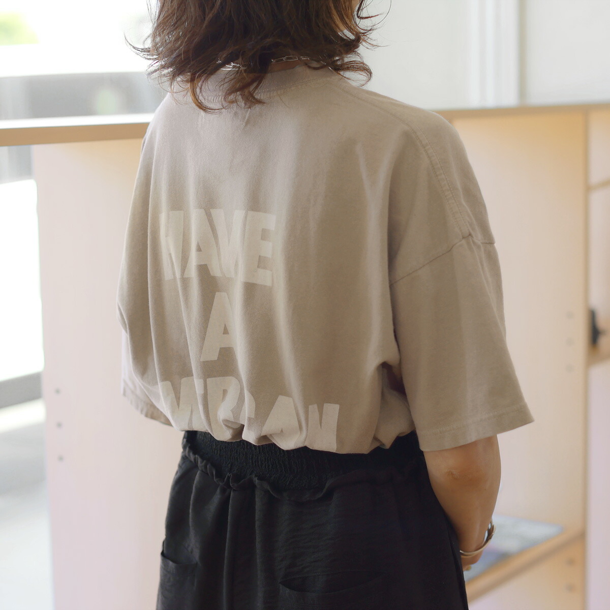REMI RELIEF (レミレリーフ) ヴィンテージウォッシュ 前後刷り上げる Tee【 文学批評社会的運動客体商いもの 】