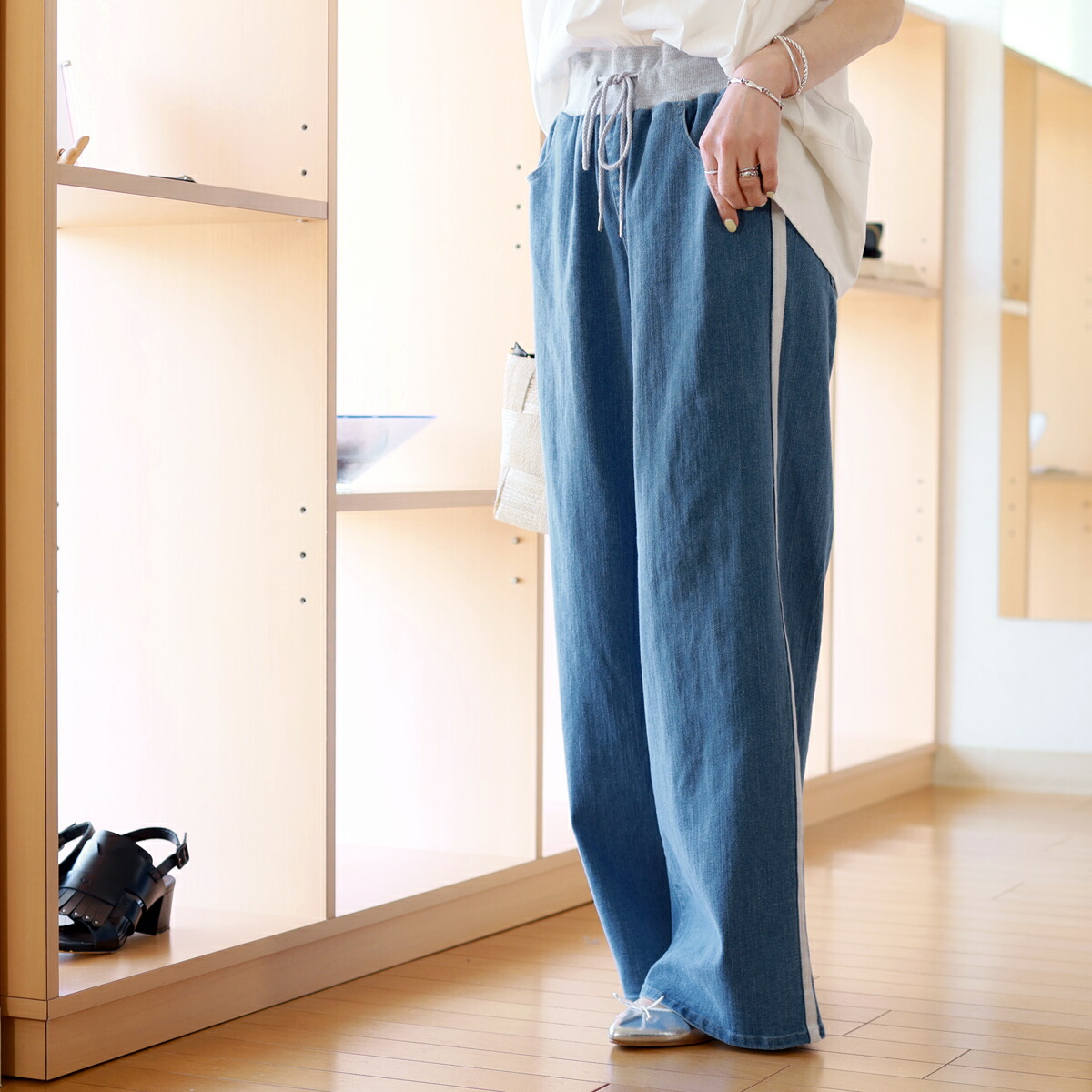 TOLNERA (トルネラ)　ストレッチデニム リブウエスト サイドライン ワイドパンツ【 レビューキャンペーン対象商品 】