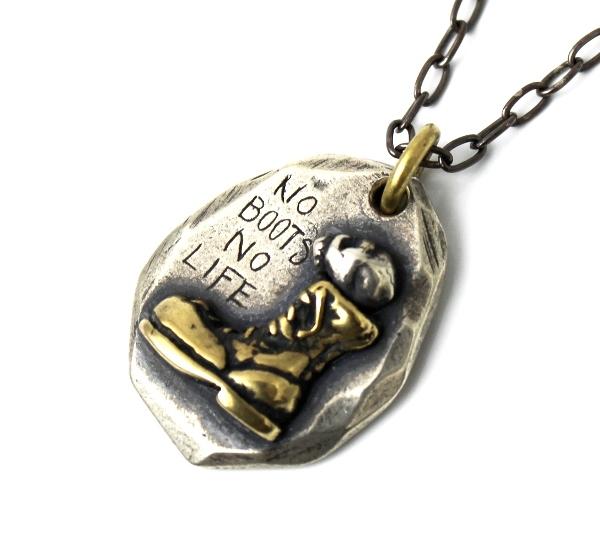 【VASSER】バッサー＜/br＞送料無料　Mr. Bootsman Pendant Silver x Brass(ミスターブーツマンペンダントシルバーxブラス) w/Chain/ペンダント/ブーツ/靴/シルバー/真鍮/チェーンセット/メンズ/レディース