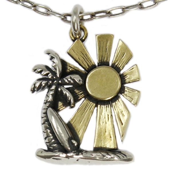 【VASSER】バッサー\u003c/br\u003e貨物輸送無料 Hawaiian Holiday Pendant SilverxBrass(ハワイアンホリデイペンダントシルバーx金管楽器) w/Chain/シャンデリヤ/ハワイアン/お日さま/ヤシ科の木/金管楽器/しろがね色/チェーン店仕掛ける/メンズ/レディース