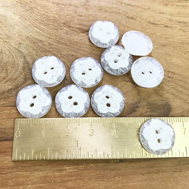 楽天市場 手芸 ボタン B 002 10個 キラキラ 花フラワー ボタン 15mm 10個ラメ ボタン キッズ 子供 Button 入園準備 Kufuu