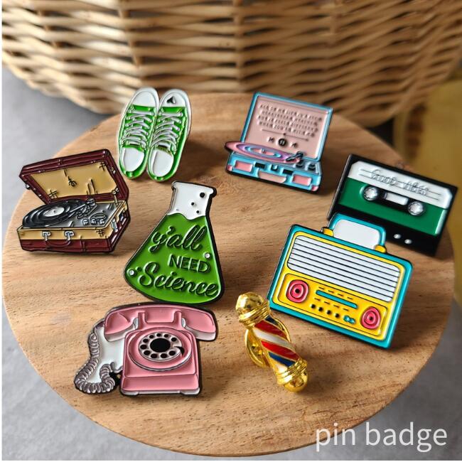 【レトロ品】ピンバッジ　94個おまとめセット コレクション品　当時品　匿名配送 楽天市場】ピンバッジ 【レトロシリーズ】ラペルピン タックピン