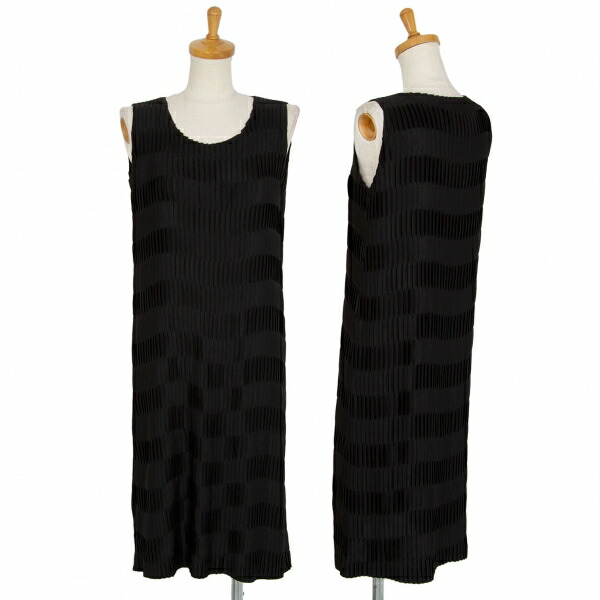 【中古】 イッセイミヤケISSEY MIYAKE ボーダープリーツ切替ノースリーブワンピース 黒M位【レディース】|PLAYFUL