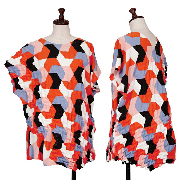 【中古】 イッセイミヤケISSEY MIYAKE 矢絣エンボスプリントプリーツトップス オレンジ水色他2【レディース】|PLAYFUL