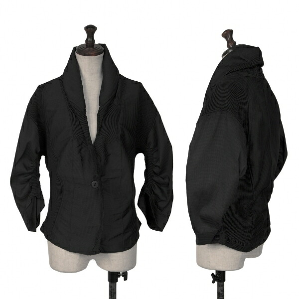【中古】 イッセイミヤケISSEY MIYAKE 3Dスチームストレッチプリーツ切替ジャケット 黒2【レディース】｜PLAYFUL