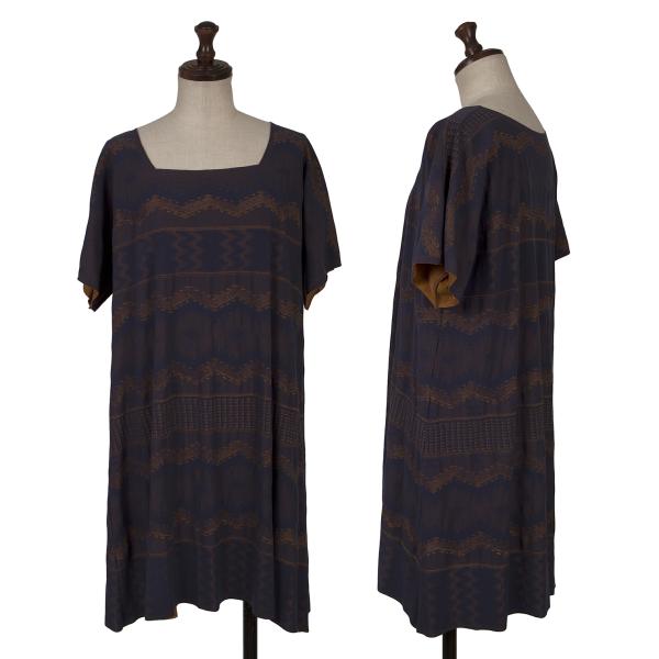 【中古】 プリーツプリーズPLEATS PLEASE A-POC INSIDE グラフィックボーダーデザインスクエアネック半袖チュニック 紺黄3【レディース】｜PLAYFUL