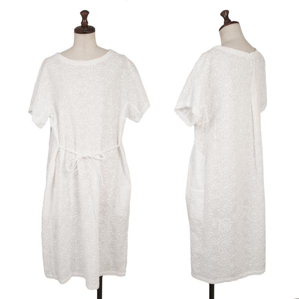 【中古】 イッセイミヤケハートISSEY MIYAKE HaaT コットン手織り刺繍ウエストコード半袖ワンピース 白3【レディース】｜PLAYFUL