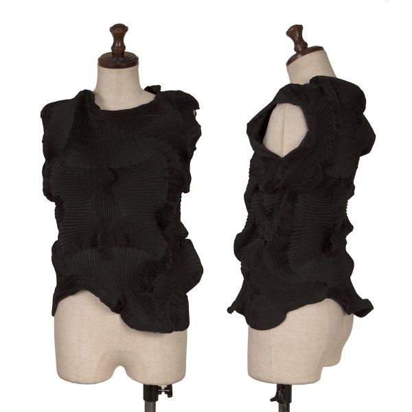 【中古】 イッセイミヤケISSEY MIYAKE 3Dスチームストレッチプリーツノースリーブ 黒2【レディース】