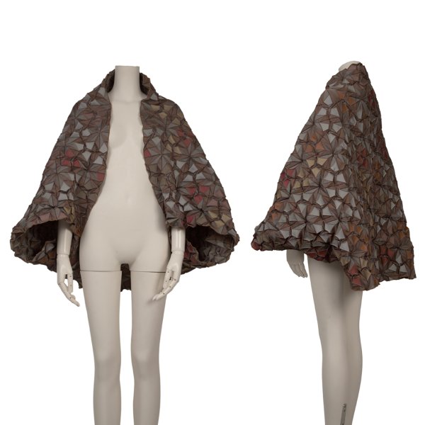 【中古】 イッセイミヤケISSEY MIYAKE 3Dスチームストレッチプリーツうつり変わりボレロ 茶薄墨色他M位【レディース】
