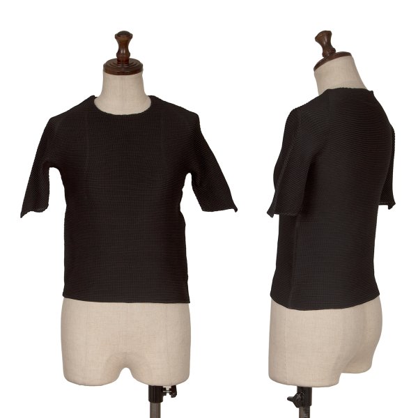 【中古】 イッセイミヤケISSEY MIYAKE PLEATS (T.) 伸ばすこと筋目プルオーバー 黒M【レディース】
