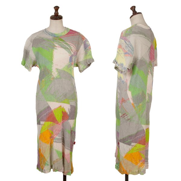 【中古】 イッセイミヤケ ハート形ISSEY MIYAKE HaaT グラフィックプリントクレーププリーツワンピース マルチ2【レディース】