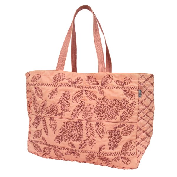 【中古】 イッセイミヤケハートタマシャISSEY MIYAKE HaaT TaMaSHa 編み目刺しゅうトートバッグ さくら色【レディース】