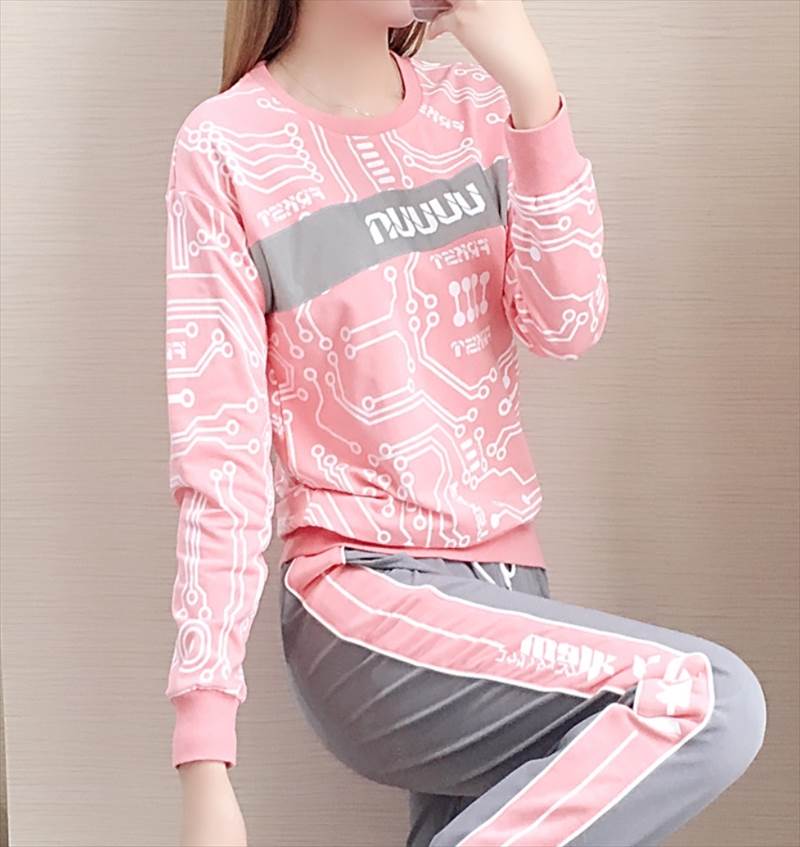 お買い得品 セットアップ スウェット ジャージ クロップドパンツ 長袖 ラウンドネック 大人可愛い きれいめ カジュアル 上品 おしゃれ かっこいい こなれ感 個性的 クール モード系 セクシー エレガント 主役級 存在感 レディース OL 通勤 休日 運動 ジム ヨガ イベント ... かっこ可愛い大人上品ブラック★M