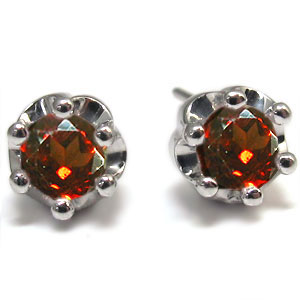 ガーネット・ピアス・一粒・k10・王冠